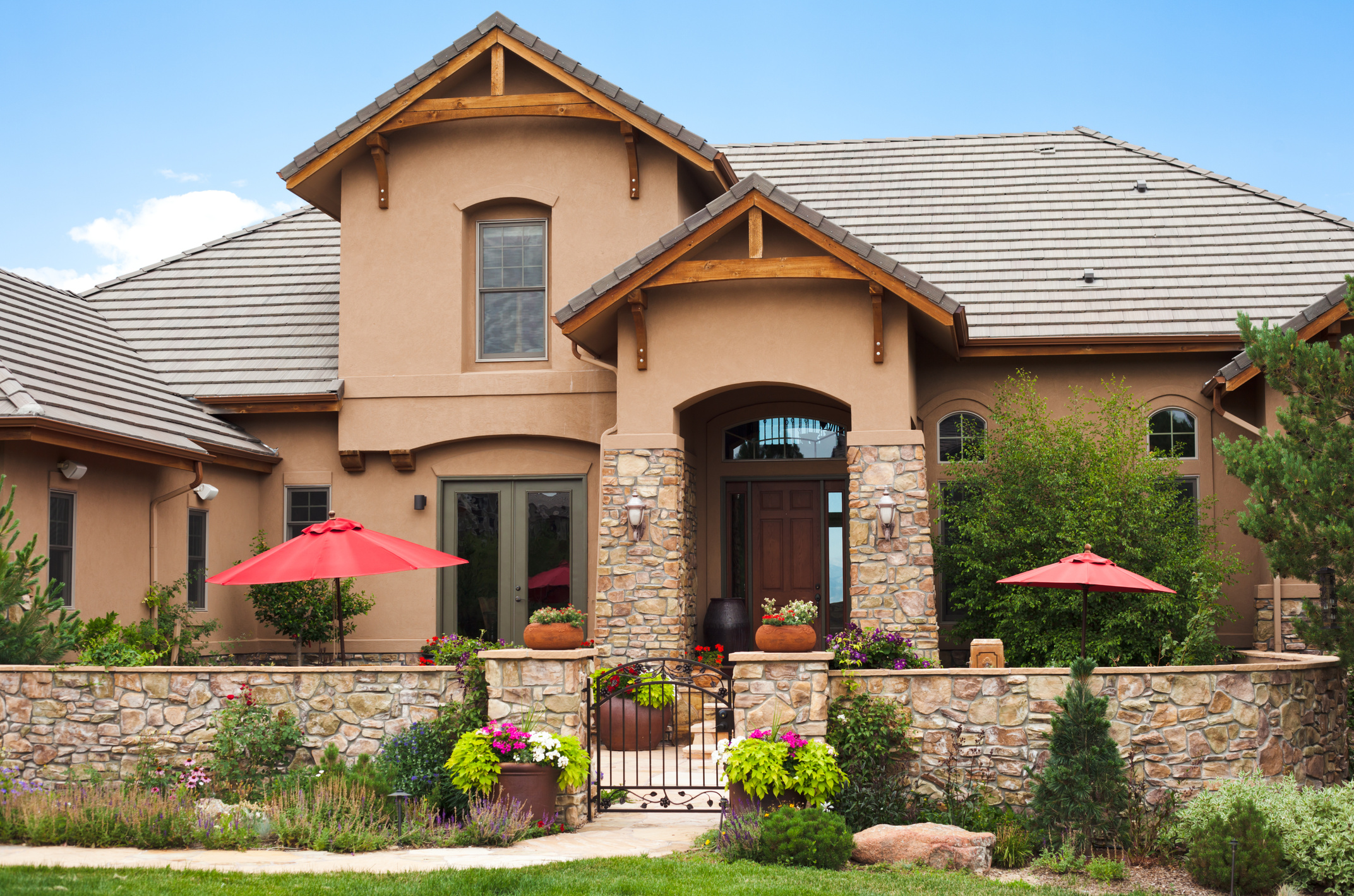 Curbside appeal of a house in Colorado